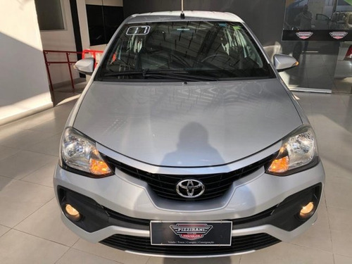 Imagem 4 de 15 de Etios Sedán 1.5 Platinum Sedan 16v Flex 4p Automático