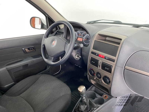 Fiat Siena Essence 1.6 16v