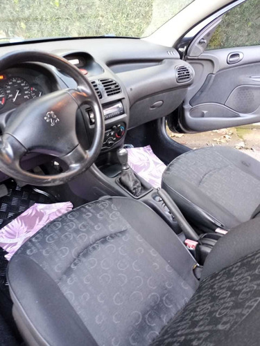 Peugeot 206 2008 1.4 Presence Flex 3p