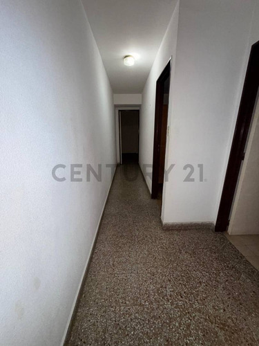 Departamento 2 Dormitorios En Alquiler