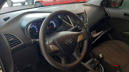 Imagem 7 de 15 de Hyundai Hb20 2017 1.0 Comfort Flex 5p