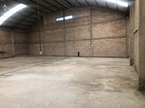 Galpon En Venta En Zona Canal 5 Sobre Calle Tinogasta