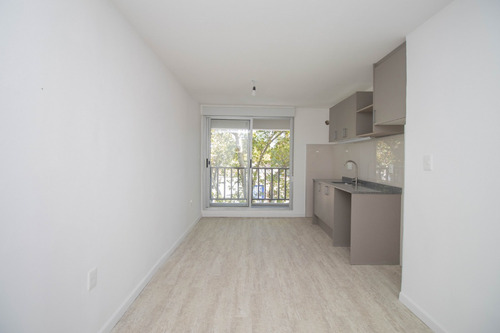 Dueño Vende Con Renta Divino Apartamento Nuevo De 1 Dormitorio Con Cochera En La Aguada! Consulte!