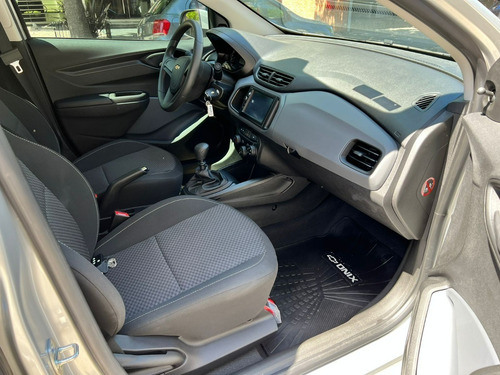 Imagen 7 de 11 de Chevrolet Onix Joy Plus