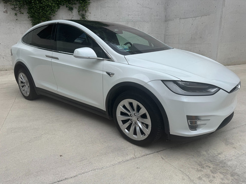 Tesla Model X 75d