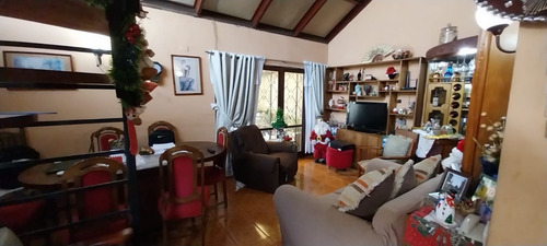 Comoda Casa En Tocornal Con Av. Concha Y Toro, Pte. Alto