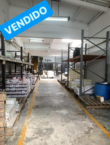 Depósito En Munro A 30 Mts De La Av Velez Sarsfield