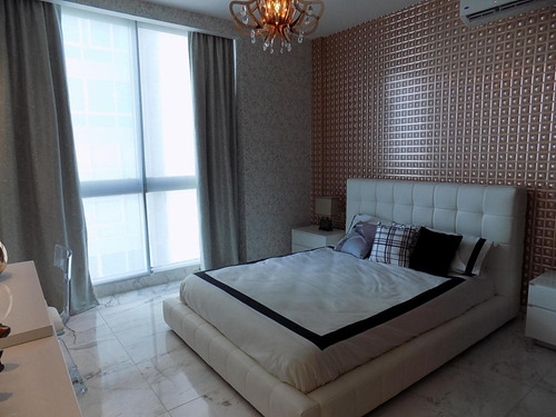 Venta De Apartamento En Ph Regalia, Costa Del Este 21-699