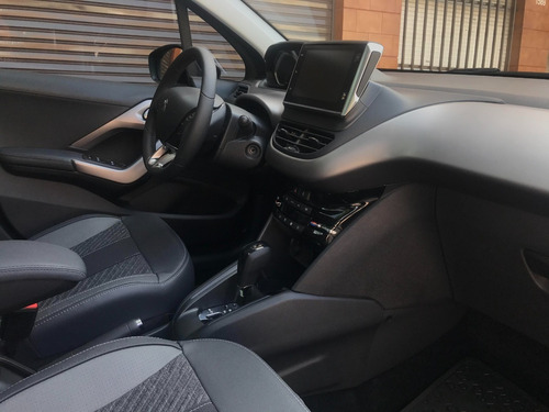 Peugeot 208 Feline Tiptronic Tip Automatico Allure Gt Active