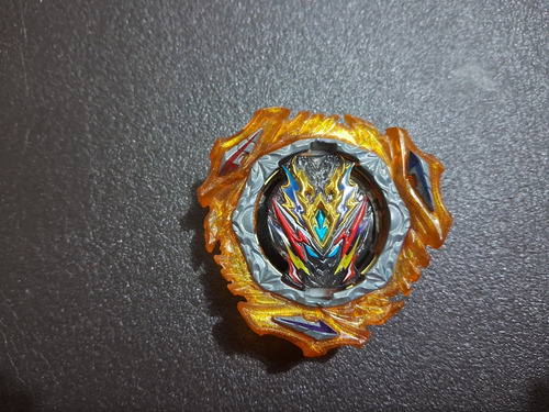 B-203 Divine Belial Takara Tomy (Usado)