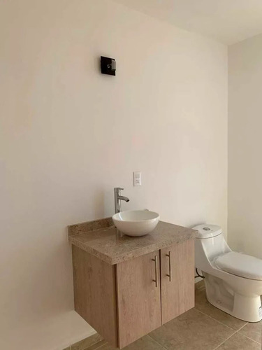 Hermosa Casa En Ciudad Maderas, 3 Recamaras, Jardín, Alberca, Cocina En Granito