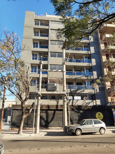Imagen 2 de 18 de Venta Departamento Barrio Observatorio Torre Cyrano Iii