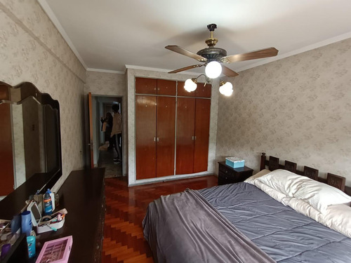 Venta 4 Ambientes + Dependencia En Flores