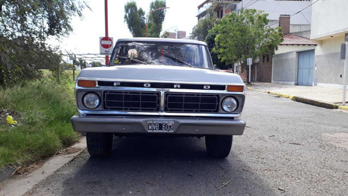 Ford F 100 Deluxe