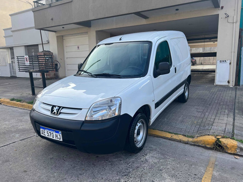 Imagen 3 de 21 de Peugeot Partner 2020 1.6 Hdi Confort