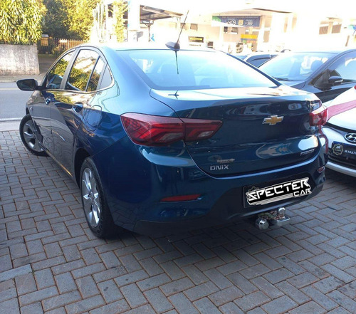 Chevrolet Onix Plus 10tat Pr1