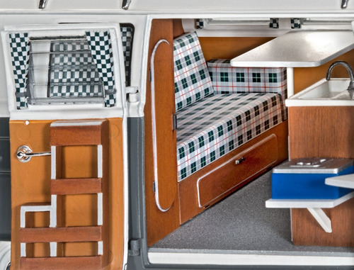 Combi Vw T1 Camper By Revell # 7674 1/24