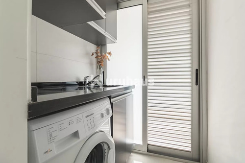 Venta Apartamento Dos Dormitorios Punta Del Este Edificio Icon Brava
