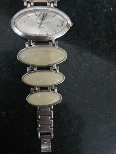 Relógio Vintage Gucci Com Pulseira Madre Pérola