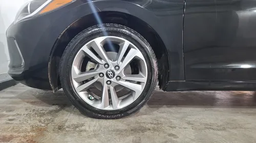 Hyundai Elantra 2.0 LIMITED TECH NAVI AUTO