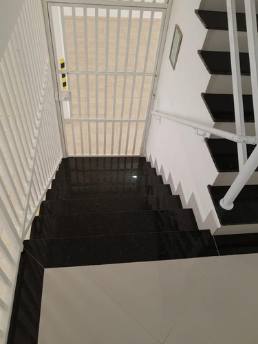 Imagem 5 de 10 de Apartamento Sem Condomínio Para Venda Em Santo André, Santa Maria, 2 Dormitórios, 1 Suíte, 2 Banheiros, 1 Vaga - 8101_1-2055697