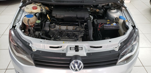 Imagem 13 de 13 de Vw Voyage 1.0 Trend Prata 2016 Flex