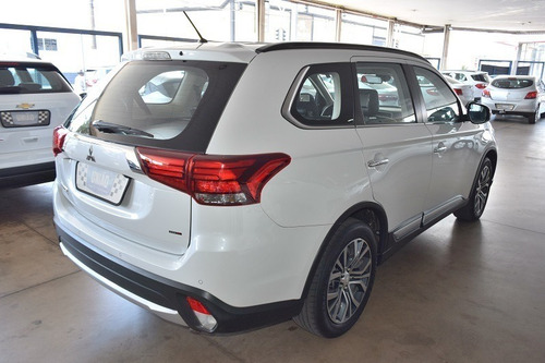Mitsubishi Outlander 2.2 4x4 Diesel Automático 2016