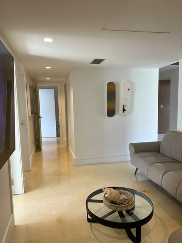 Imagen 2 de 13 de Campo Alegre Vendo Espectacular Apartamento 04143256451