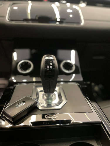 Imagem 7 de 8 de Land Rover Range Rover Evoque 2.0 P250 Flex R-dynamic Se