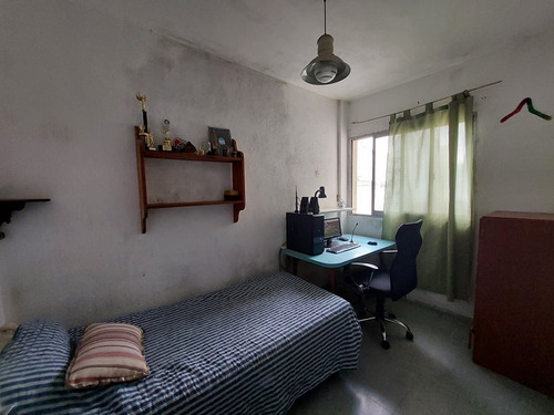 Imagen 10 de 17 de Departamento De Tres Ambientes Al Frente Con Vista Abierta