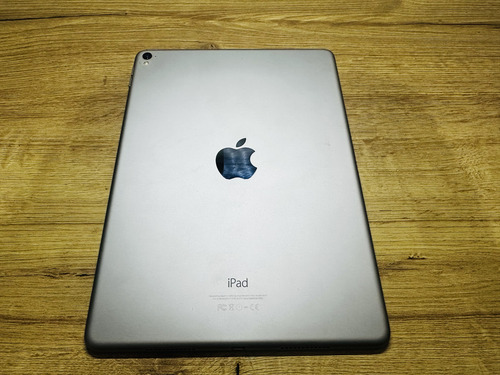 Ipad Pro 9.7 Para Repuesto Plateado (Usado)