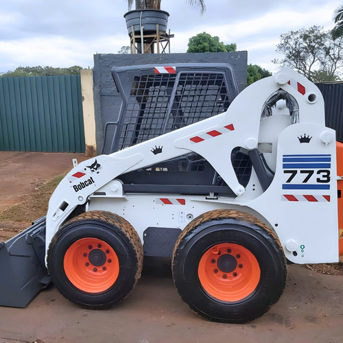 Mini Carregadeira Bobcat 773 - Ano 2006