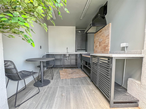 Departamento En Venta De 2 Dorm. En Concepción