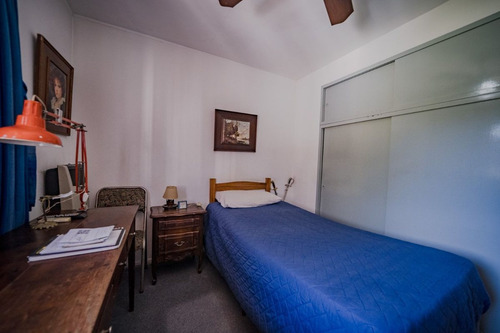 Casa Venta 4 Ambientes Olivos-permuta
