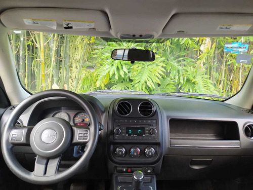 Imagen 7 de 11 de Jeep Patriot 2.4 Sport Cvt Seminuevo 2014