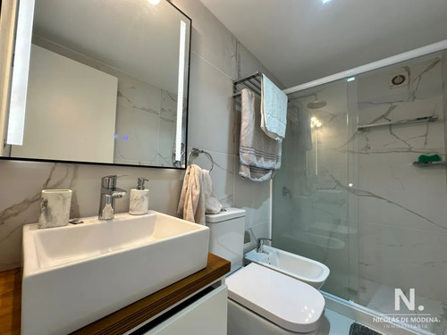 Venta De Apartamento De 2 Dormitorios En Edificio View I
