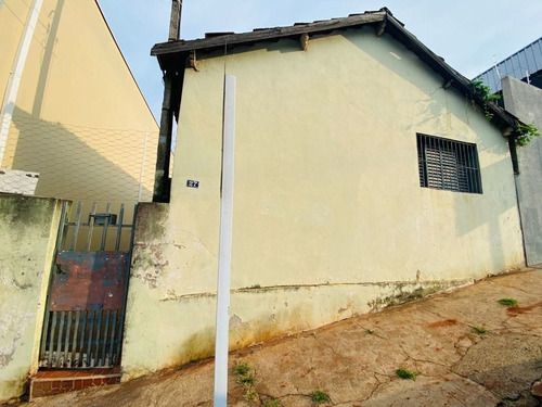 Imagem 2 de 10 de Casa Com 1 Dormitório À Venda, 47 M² Por R$ 100.000,00 - Centro - Botucatu/sp - Ca1223