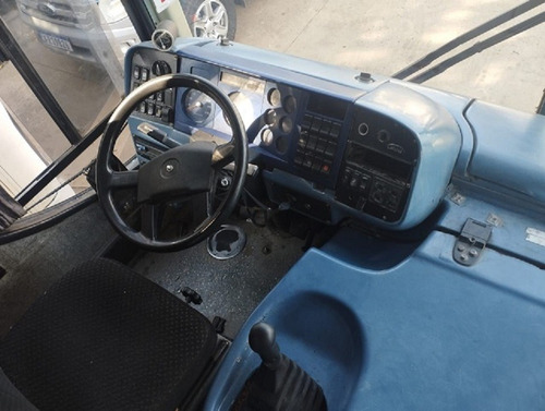 Õnibus Rodoviário Volks 16210 Motor Diant Wc Mwm Ano 2002
