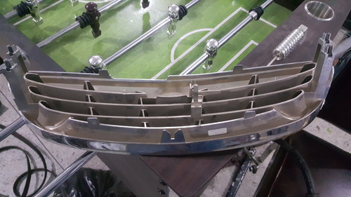 Parrilla De Mazda 626