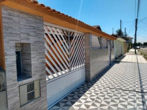 Imagem 2 de 13 de Casa No Bairro Jardim Ivoty, Em Itanhém, Litoral Sul De São Paulo, Localizado Lado Serra. Imóvel Com 222 M² De Área Total, Sendo 137 M² De Área Construída. Possui Vaga Para 03 Automóveis.