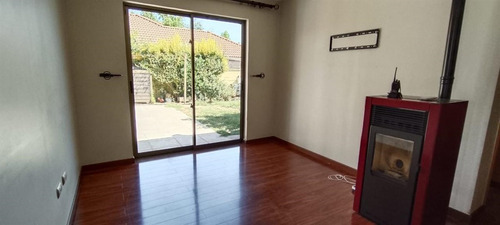 Casa En Arriendo De 4 Dorm. En Machalí