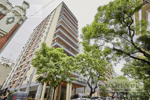 Imagen 1 de 30 de Duplex Tipo Casa Con Parrilla Y Terraza Propia - 3 Dormitorios - 2 Cocheras !!!