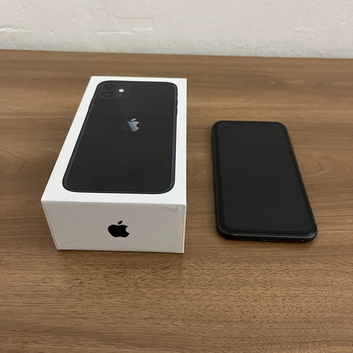 Iphone 11 Libre Negro Batería 100% Completo + Accesorios Negro (Usado)