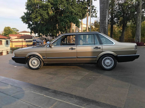 Imagem 4 de 15 de Volkswagen Santana Gls