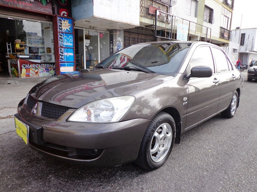 Mitsubishi Lancer Glx 2013