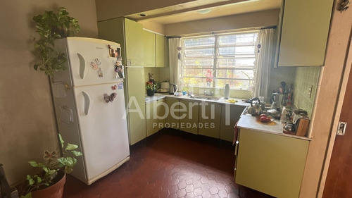Venta Chalet 4 Ambientes En Haedo.