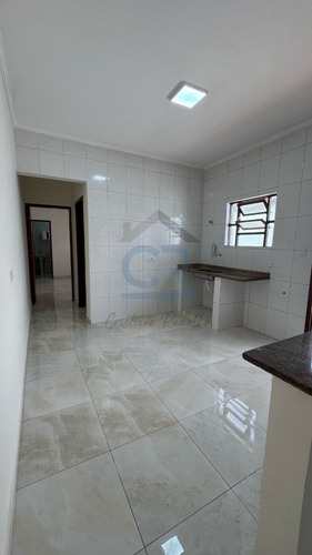 Venha Visitar Essa Linda Casa Geminada Com Dois Quartos, Sendo Um Suíte E Um Banheiro Social , 02 Vagas Garagem , Área De Serviço , Espeço Gourmet , Muito Bem Localizado Em Bairro Residencial !