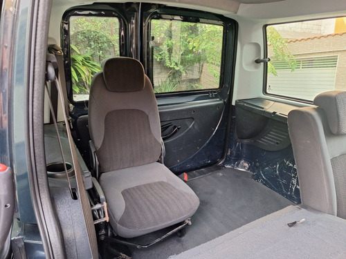 Fiat Doblo 1.8 MPI ESSENCE 16V FLEX 4P MANUAL