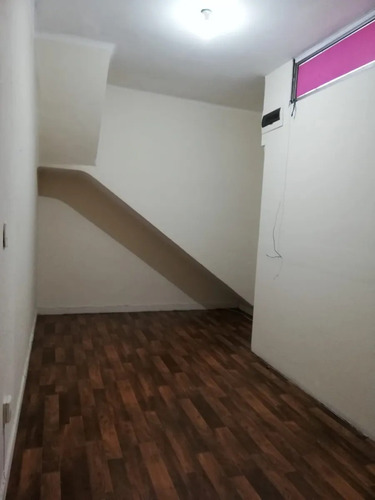Apartamento Dos Dormitorios. Alquiler. Centro.