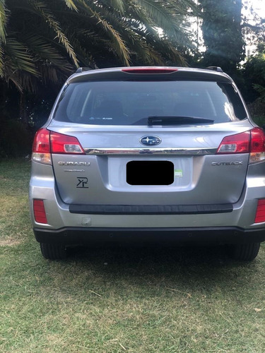 Subaru Outback 2.5i 4x4 Año 2010